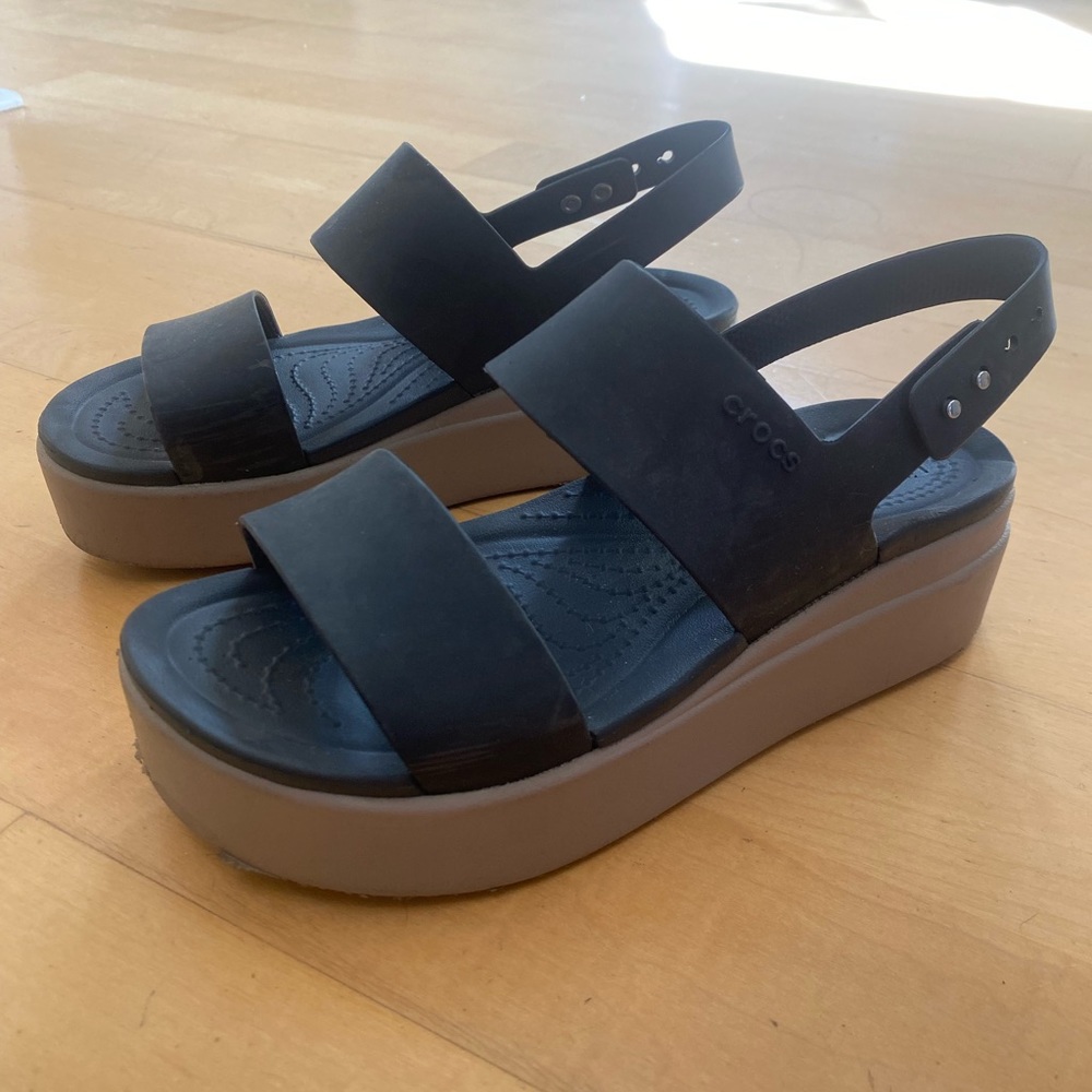 Women’s Crocs Brooklyn Low Wedge